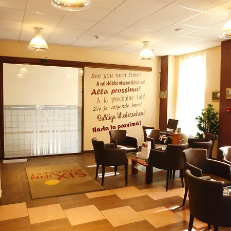 Six Inn Hotel Budapest-3