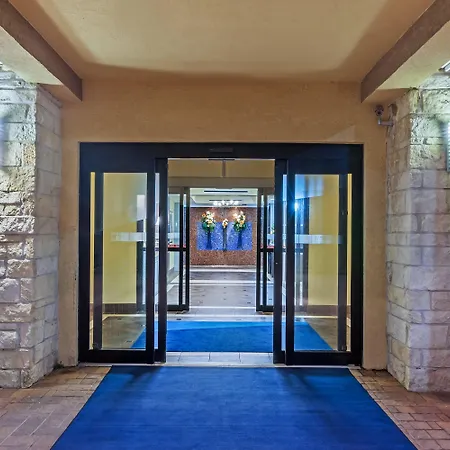 Holiday Inn Express Hotel & Suites Beaumont Northwest By Ihg-2