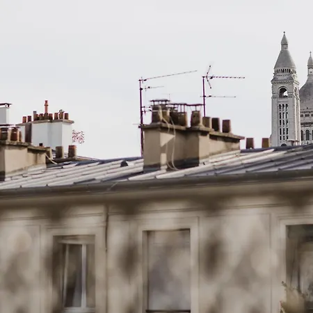Prince Albert Montmartre-2