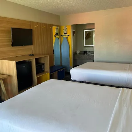 Days Inn & Suites By Wyndham Mobile-2