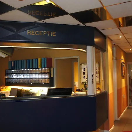 Hotel Zwanenburg Amsterdam Airport-3