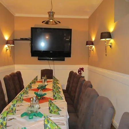 Hotel-Café-Burg Stahleck-3