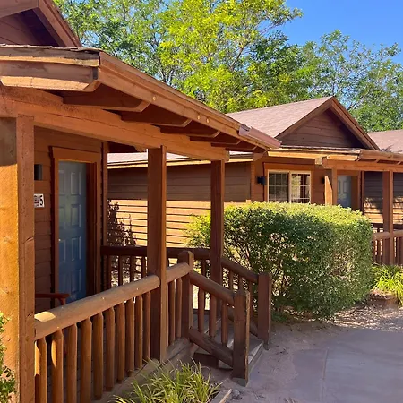 Desert Rose Resort & Cabins-2