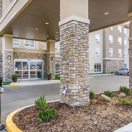 Comfort Inn & Suites Edmonton International Airport-2
