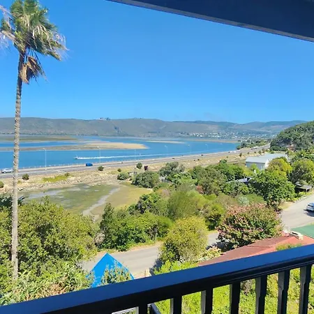 Lagoon Lodge-3