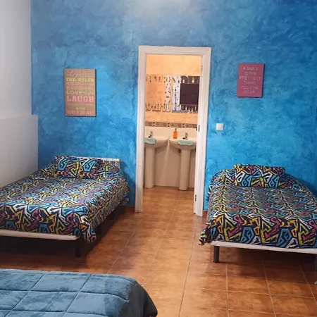 Hostal A La Sombra Del Laurel-2