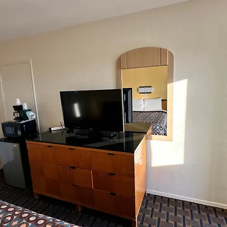 Ramblin Rose Motel-2