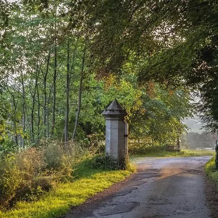 Hawkwood-3