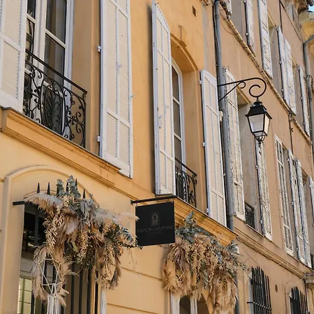 Maison Dauphine-2