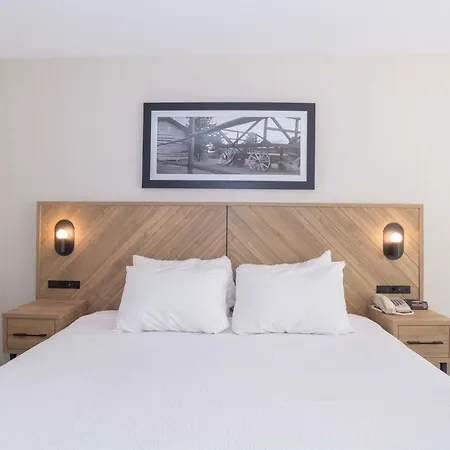 Sandman Hotel Castlegar-2