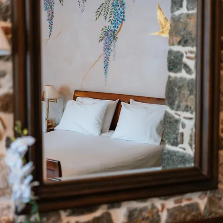 Xenon Inn-3