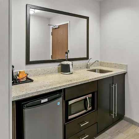 Hampton Inn & Suites Baltimore/Woodlawn-2