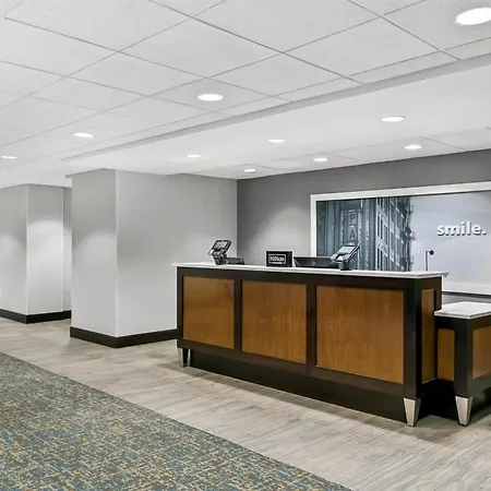 Hampton Inn & Suites Baltimore/Woodlawn-3
