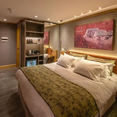 Wood Hotel-3