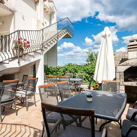 Guest House Villa Bellevue-3