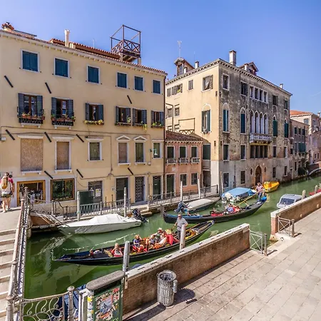 Palazzo San Firmino Suite Canal View-2