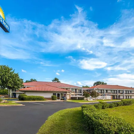 Days Inn By Wyndham Augusta Wheeler Road-3