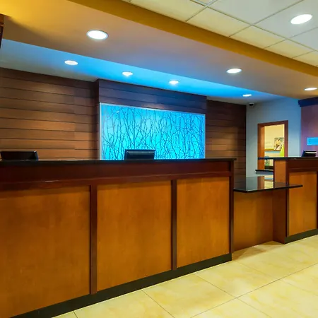 Fairfield Inn & Suites Louisville Downtown-3