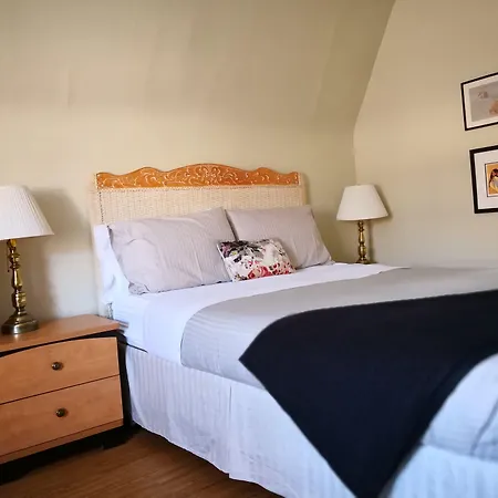 Rideau Inn-3