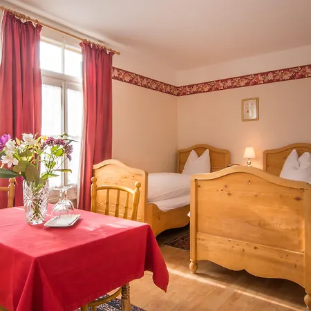 Historic Hotel Falken-3