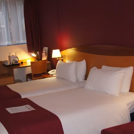 Waterloo Hub Hotel And Suites-3