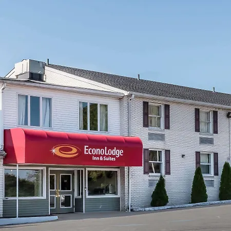Econo Lodge Reading Airport-3