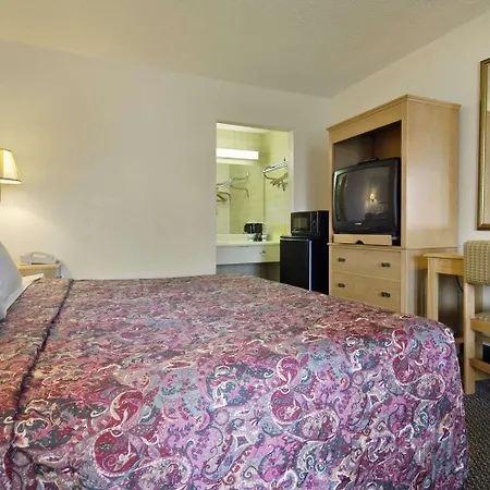 Days Inn & Suites By Wyndham Mobile-3