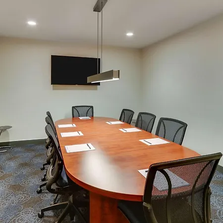 Doubletree By Hilton St. Louis Forest Park-2