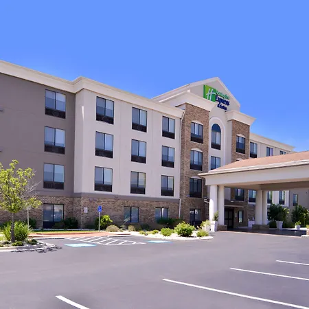 Holiday Inn Express & Suites Selma By Ihg-3