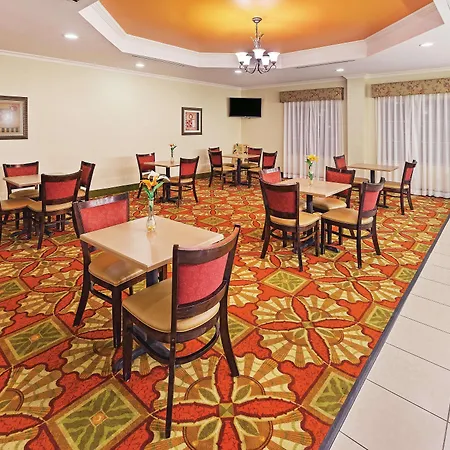La Quinta By Wyndham Columbus Tx-2