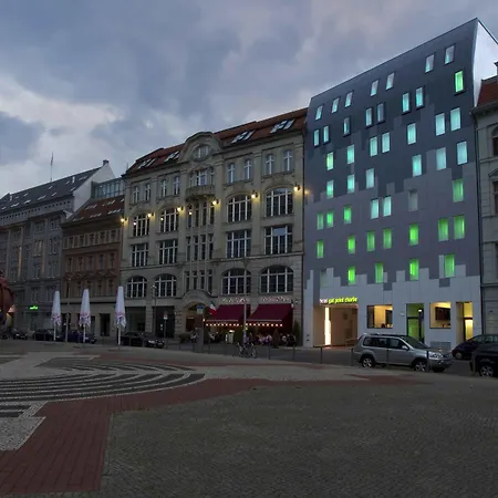 Hotel Gat Point Charlie-2