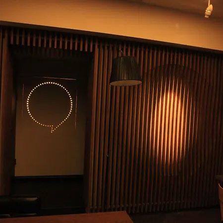 Comma Hotel-2