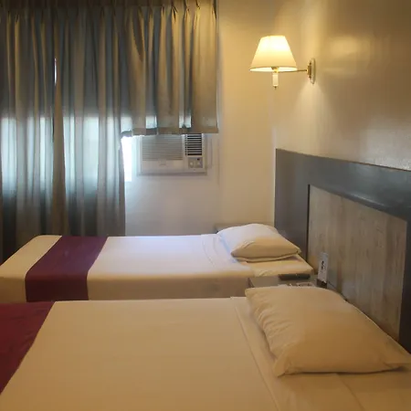 V Hotel-2