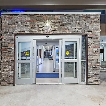 Holiday Inn Express & Suites - Coffeyville By Ihg-2