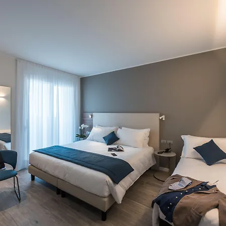 Hesperia Hotel & Residence-3