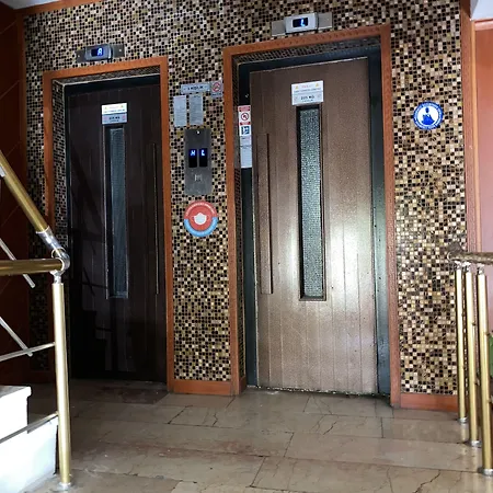 Hotel Monopol-2