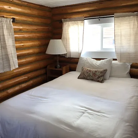 Sportsman'S Lodge-2
