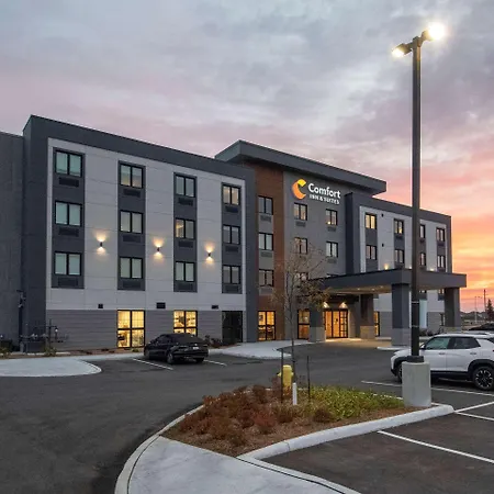 Comfort Inn & Suites-2