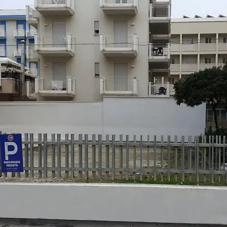 Hotel Gran San Bernardo - Riccione - Fronte Mare Con Ristorante-2