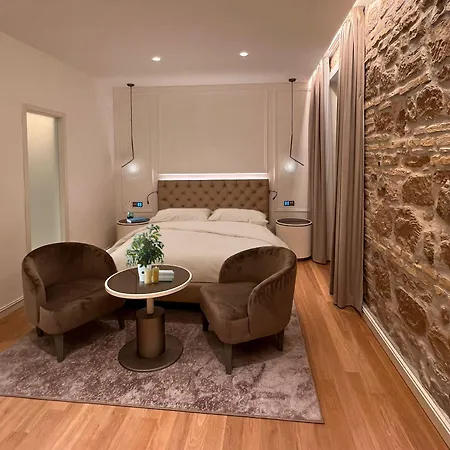 Martina Suites-3