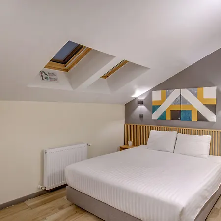 Hotel Forty One-3
