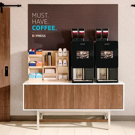 Holiday Inn Express & Suites Chesapeake By Ihg-3