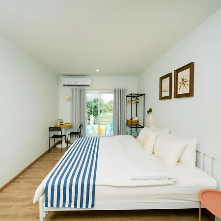Nautical Home & Seashell House B&B-3