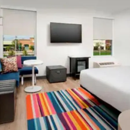 Aloft By Marriott Omaha West-2