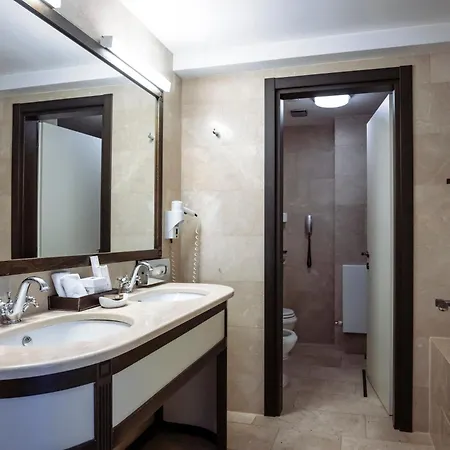Epoque Hotel - Relais & Chateaux-3