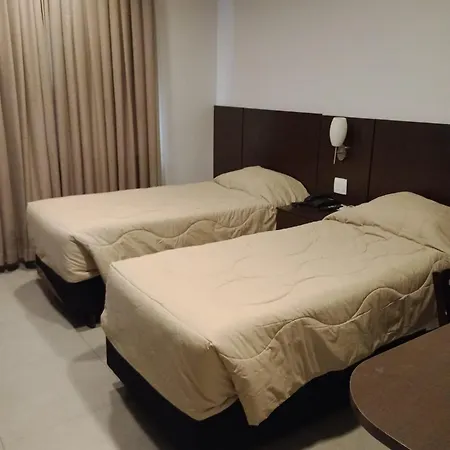 Hotel Lugus-3