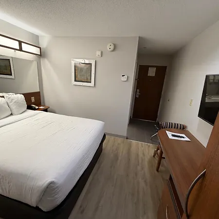 Microtel Inn & Suites-3