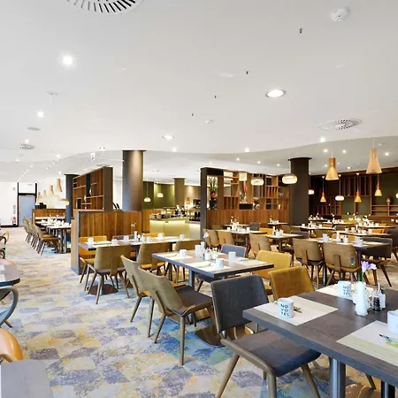 Novotel Berlin Mitte-3