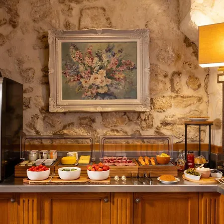 Hotel Le Relais Des Halles-2