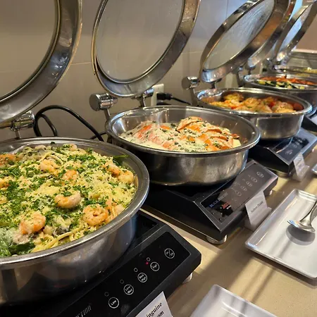 Holiday Inn Vancouver-Centre Broadway By Ihg-3